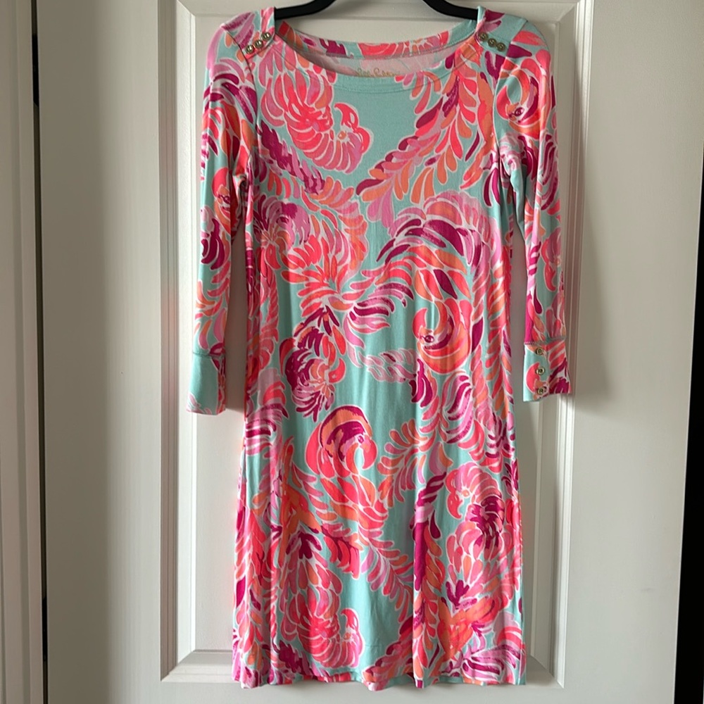 Lilly Pulitzer 3/4 length sleeve dress . Size XS • only worn once